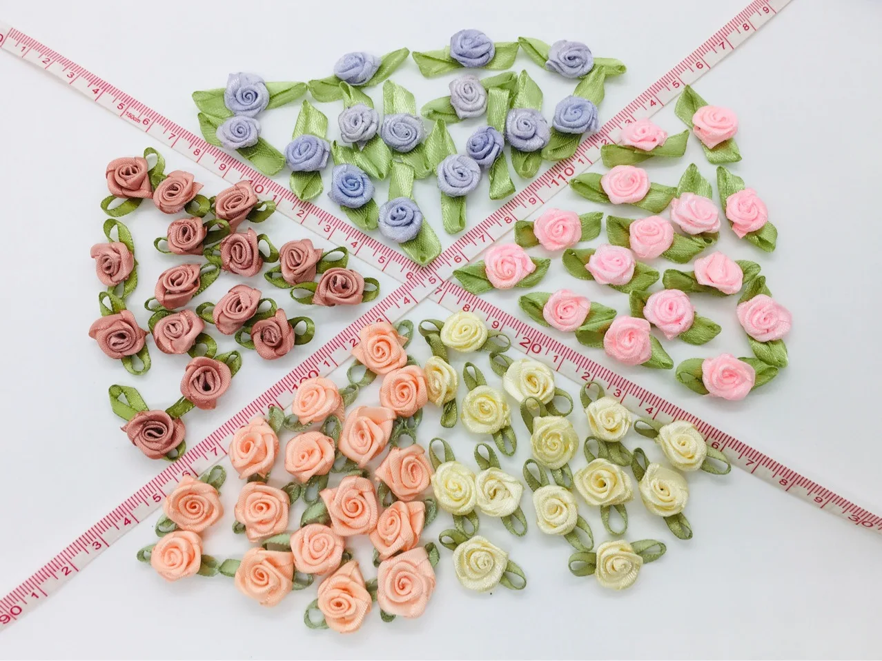 100 개/몫 다채로운 작은 장미 쥬얼리 리본 패브릭 DIY 모자 모자를 쓰고 있죠 액세서리 Applique 직물