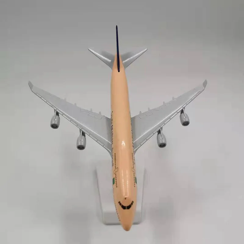 20 см 1/400 Boeing B747 модель SAUDI ARABIAN AIRLINES с базовым шасси сплав самолет коллекционный дисплей статическая модель