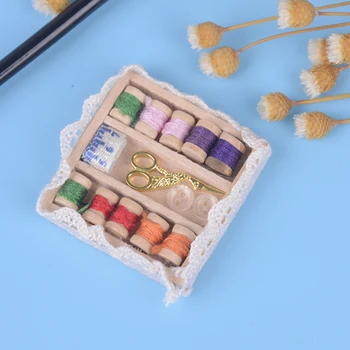 

33*33*8mm 1:12 Miniature Dollhouse Vintage Wooden Box with Needle Scissors Kit Decoration Accessories