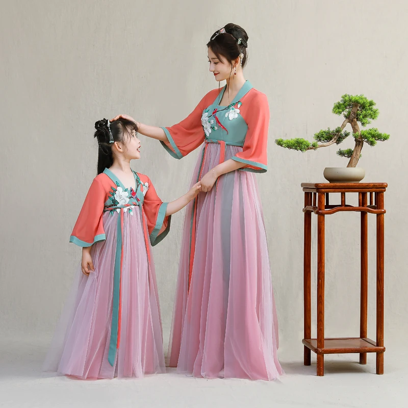 Hanfu/одинаковые комплекты для семьи в китайском стиле; свадебное платье для мамы и дочки; древний традиционный костюм; Новогодняя одежда для рождественских праздников