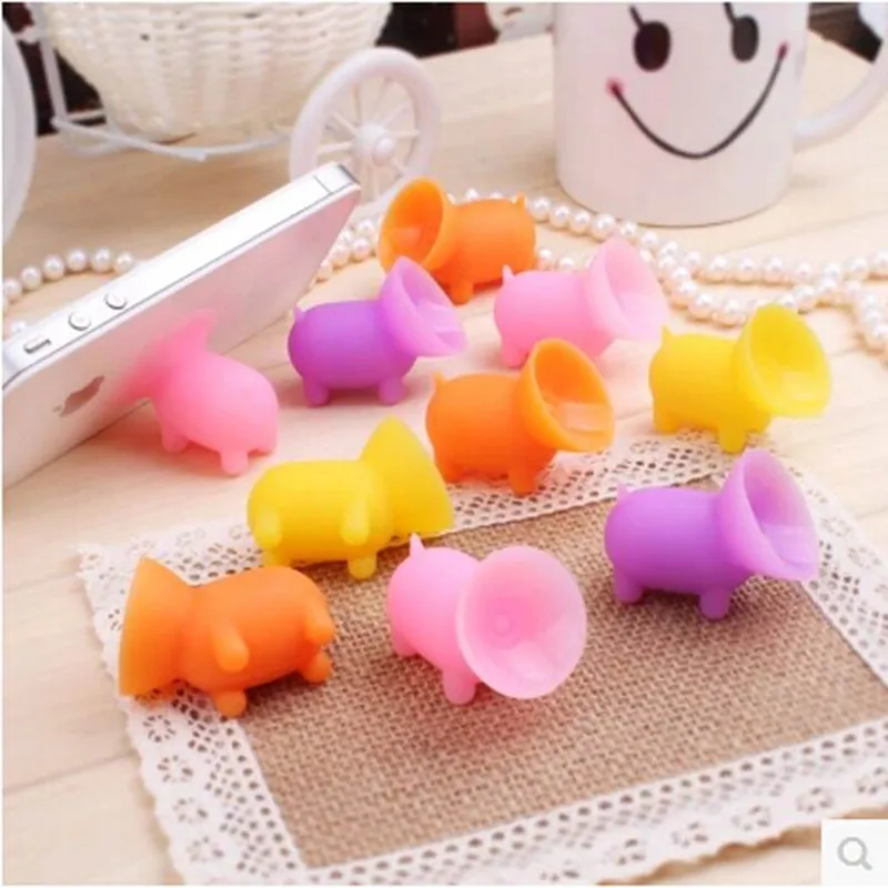 2Pcs/lot Cute Cartoon Suction Cup Mini Pig Mobile Phone Holder Stand for Iphone Xiaomi Universal Phone Mount Random Color