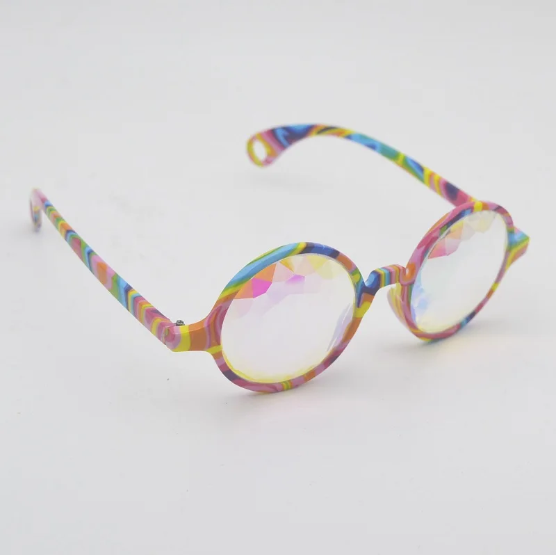 Разноцветные очки калейдоскопа с круглой оправой