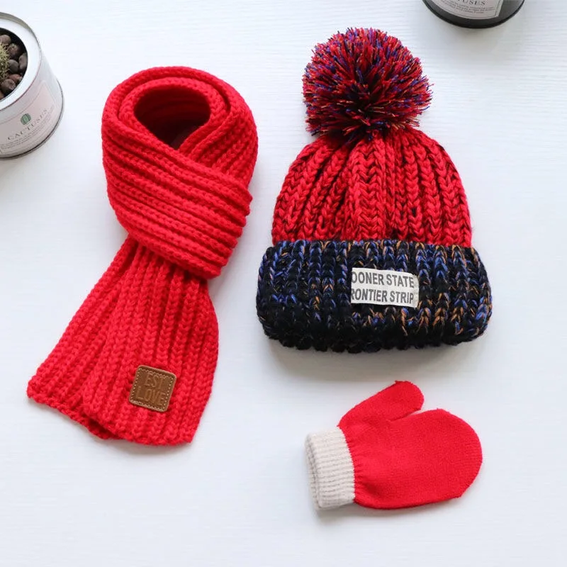 3 pieces- red 【 Шапка+ шарф+ перчатки 】 осенне-зимние шапки для мальчиков и девочек, шарфиковые перчатки из трех предметов, детская шапка, сохраняющая тепло - Цвет: 3 pieces- red
