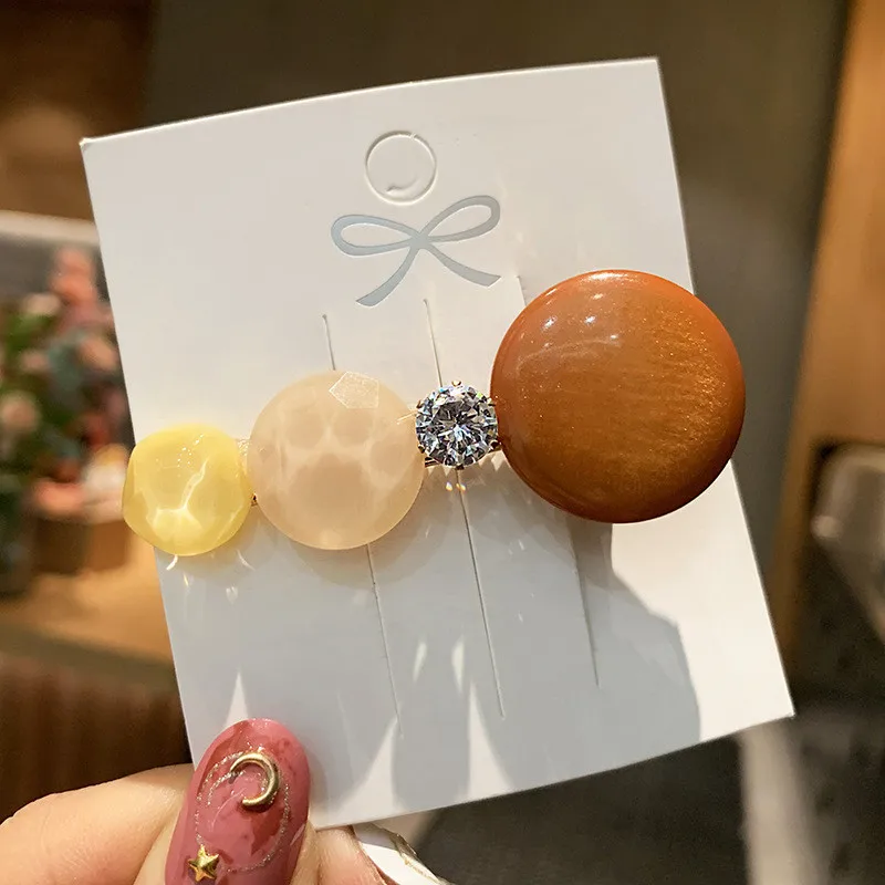 15262343824_1966749249