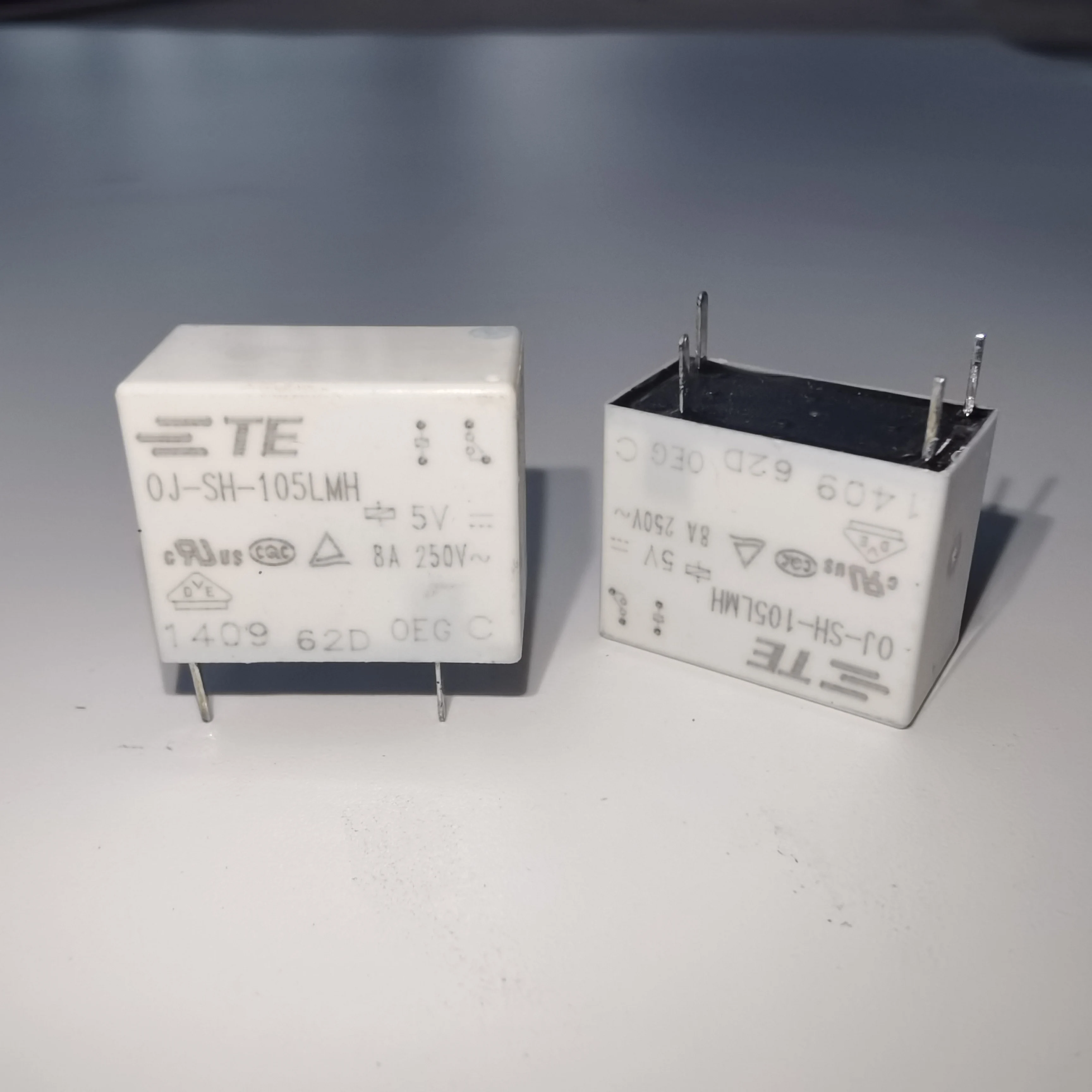 

OJ-SH-105LMH original relay A set of transformations 4 PINS