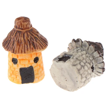 

2pcs DIY Mini Countryside Old House Hut Model Statue Figurine Crafts Russia Figure Ornament Miniatures Garden Decoration Toy