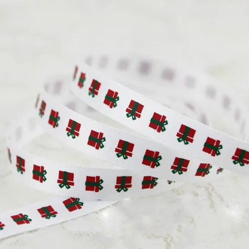 5Meters/Lots 9mm Green Red Letter Snow Caps Gloves Printed Grosgrain Ribbons Christmas Halloween Gift Box Wrapping Satin Ribbons - Цвет: White Red Gift Box