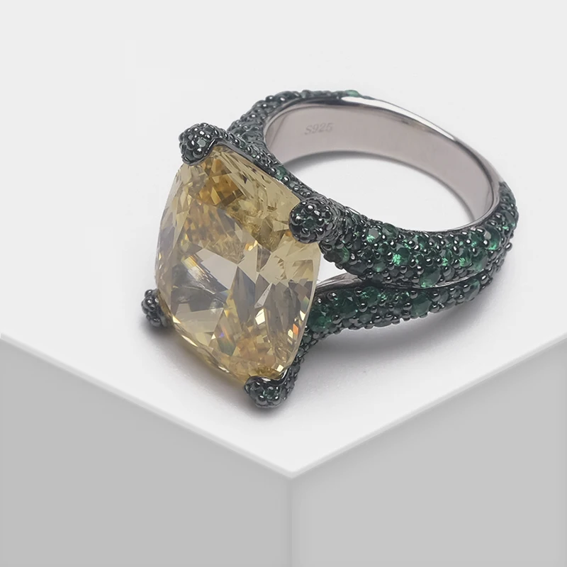 

Local focal Fashion 925 Silver Yellow and green shiny design ring
