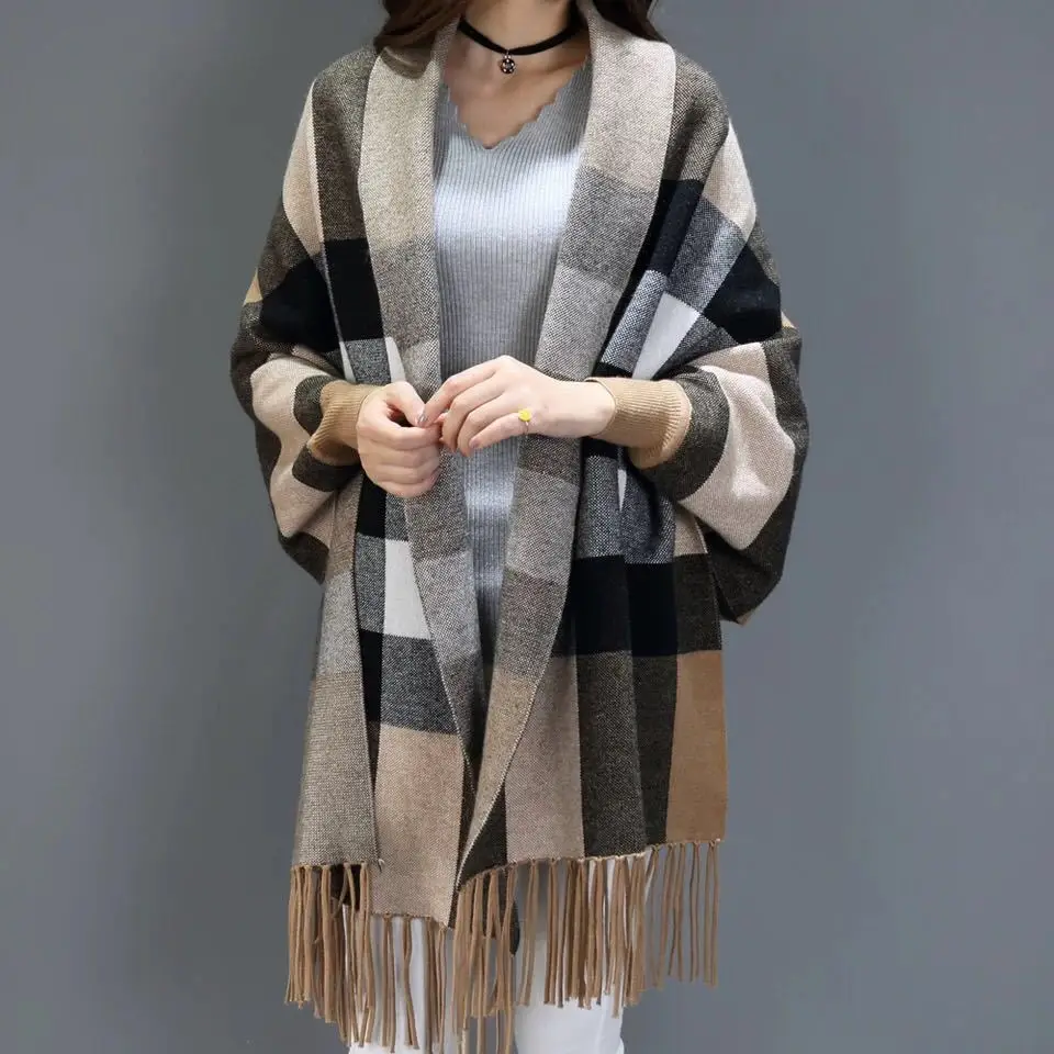 Women Autumn Striped Cloak Female Long Sleeves Cape Outside Street Wear Winter Knitted Plaid Cardigan Vintage Tassel Shawl Coat 2022 oversize cloak winter faux fur collar women plaid designer poncho female batwing sleeves warm loose street coat