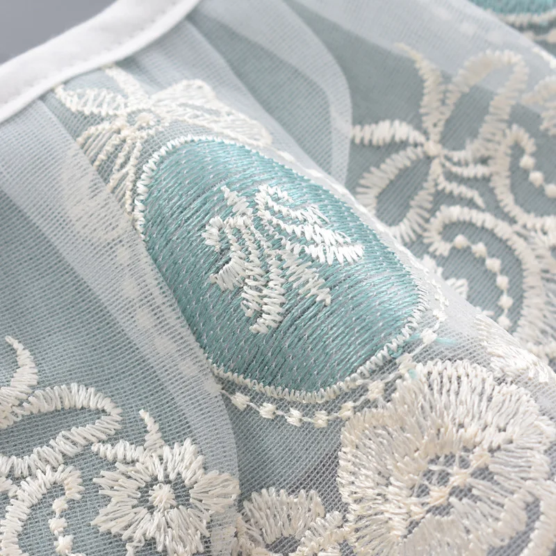 Girls Bib Cotton Waterproof Korean Style Round Saliva Towel Lace Embroidery Princess Newborn Baby Stuff Burp Cloths (3)