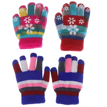 1 пара осенне-зимних детских двухслойных утолщенных снежных вязаных перчаток с цветным принтом
