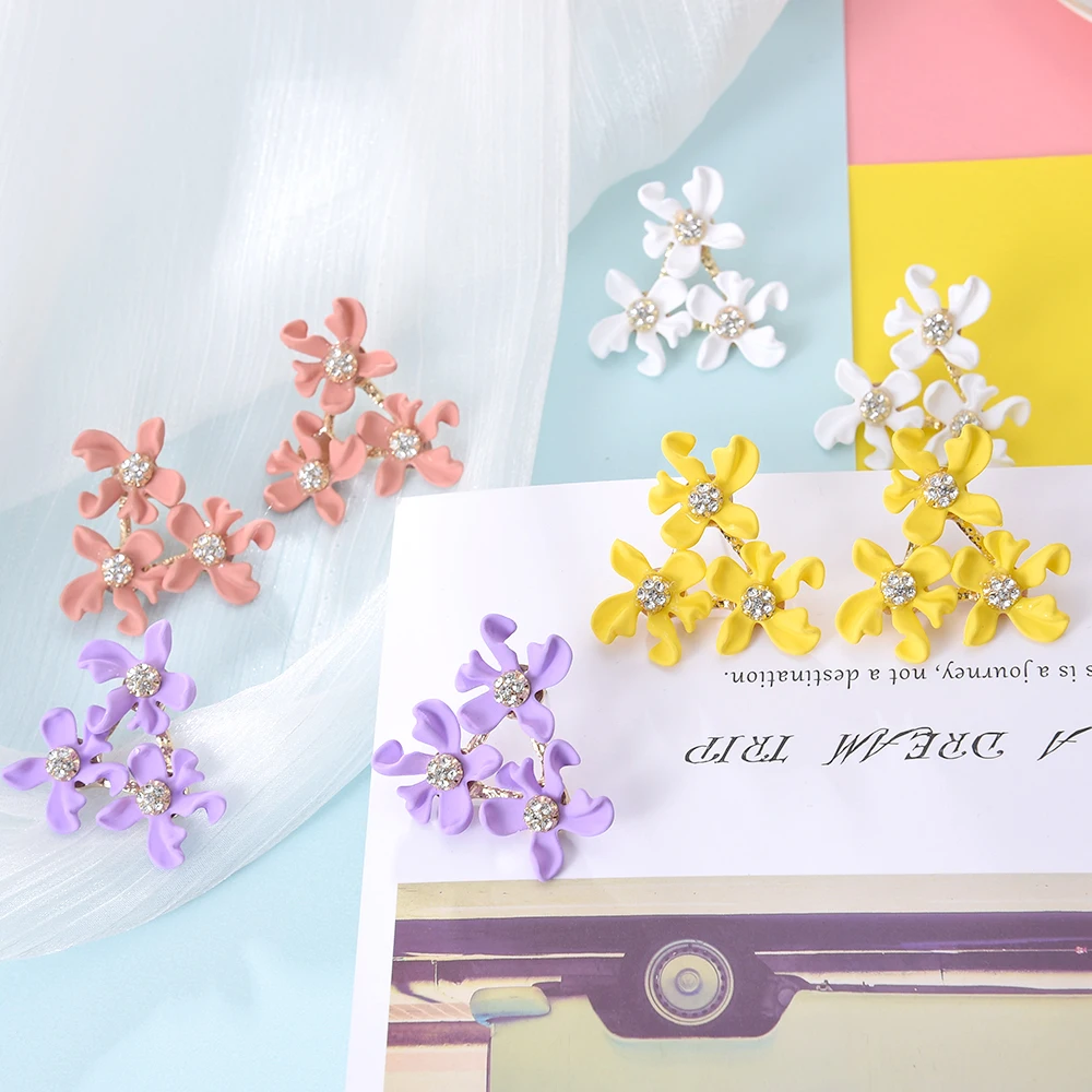 

Ztech New Design Yellow/Pink Color 3 Acrylic Flower Earrings Trend Studs Earrings For Women Boho Metal Wedding Party Jewelry