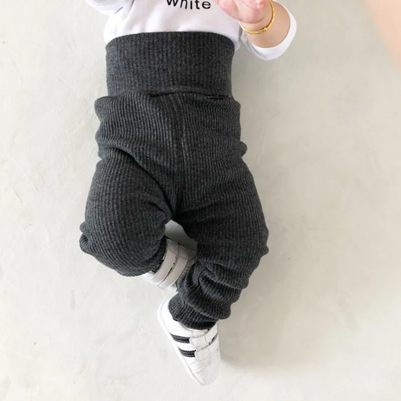 Новые зимние длинные штаны для малышей Хлопковые Штаны-шаровары с высокой талией для малышей повседневные штаны для новорожденных свободные эластичные штаны для младенцев - Цвет: Темно-серый