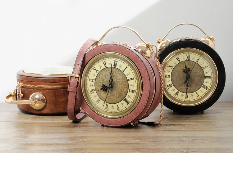 Vintage purses and bags. Vintage clocks antiques. Retro purses and bags.  Retro purses vintage handbags. Old clocks … | Vintage purses, Retro purse,  Vintage handbags