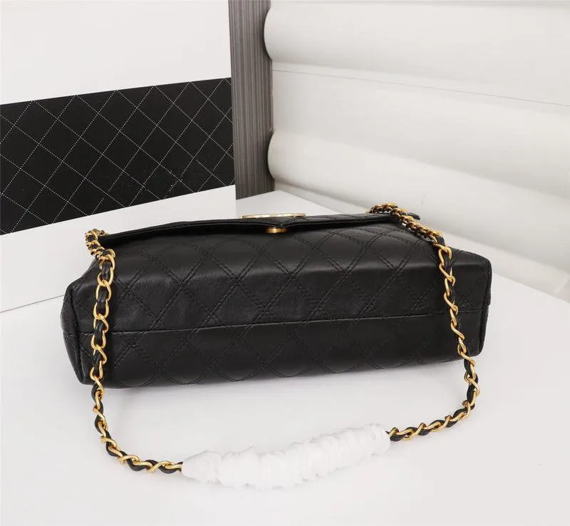 1565326190_3340603739_3