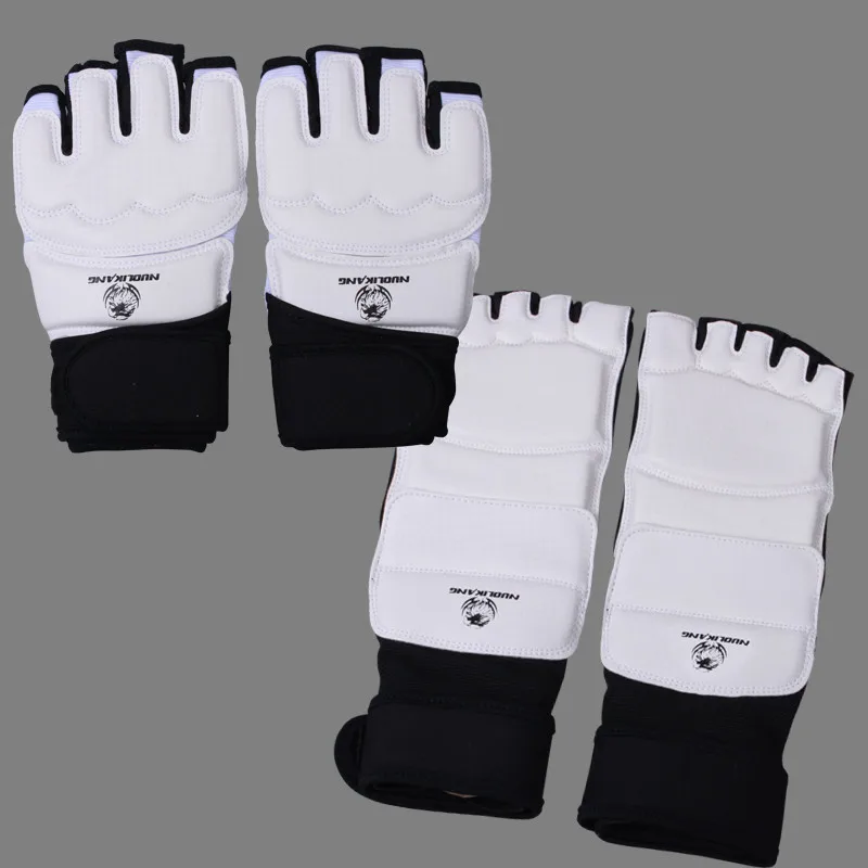 Hand foot set