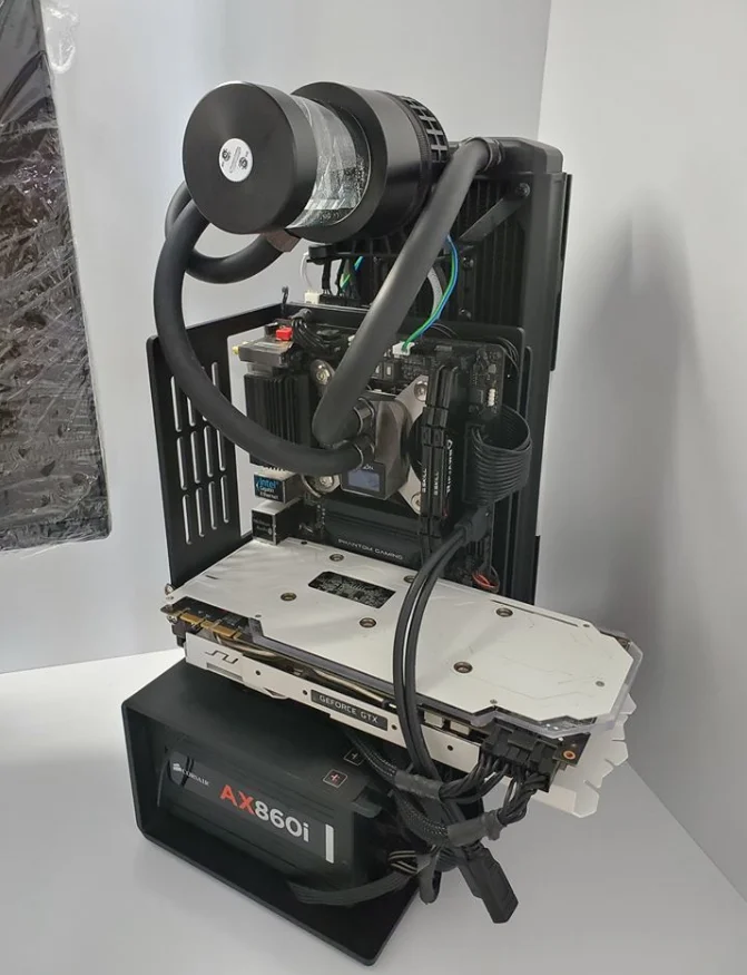 Полностью Открытое шасси с водяным охлаждением из алюминиевого сплава mini ITX