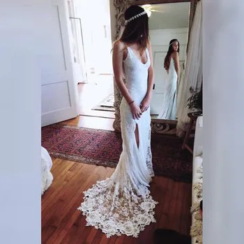 

Latest Summer Beach Lace Side Split Bride Wedding Dresses Spaghetti Straps V Neckline Wedding Gowns for Bride Backless 2020