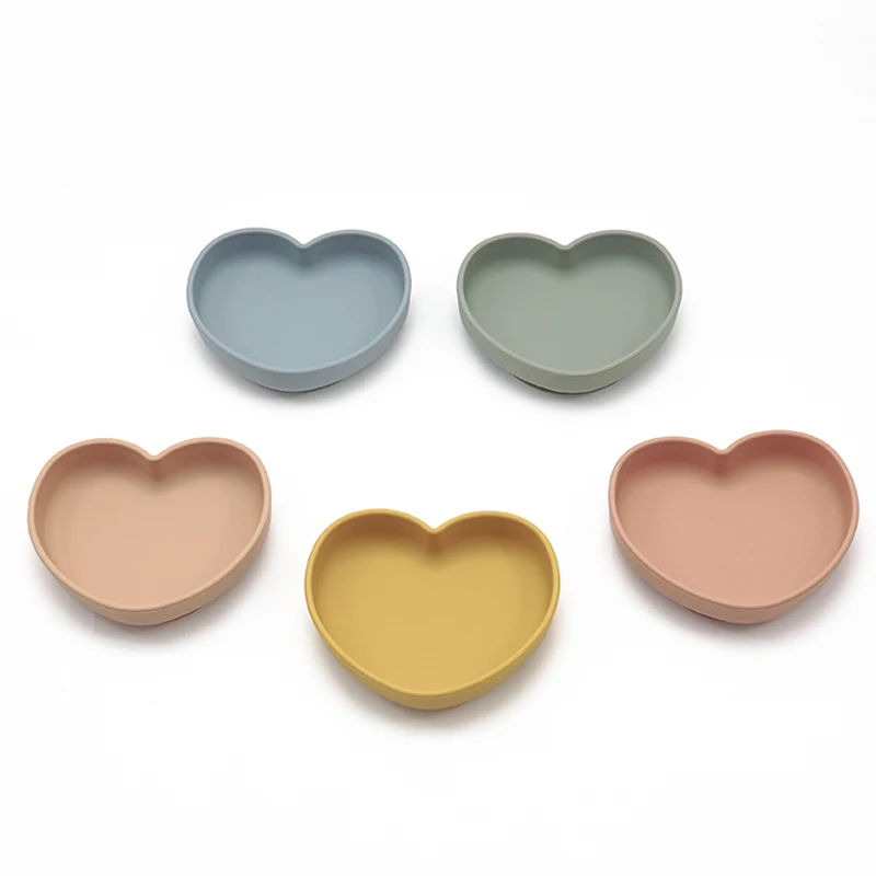 High Quality Silicone Feeding Solid Food Plates Dining Appliance Heart-Shaped Bowl With Suction Cup Children's Tableware 2
