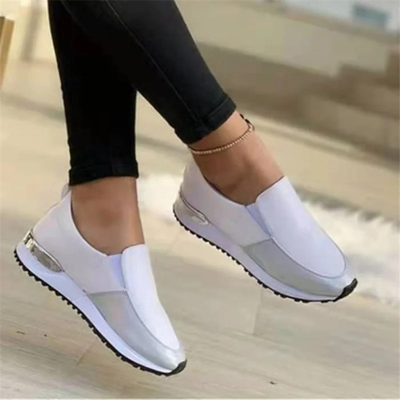 2021 Autumn Sneakers Women Platform Vulcanized Shoes Ladies Solid Color Slip-On Sneakers Female Casual Sport Shoes Plus Size 43 