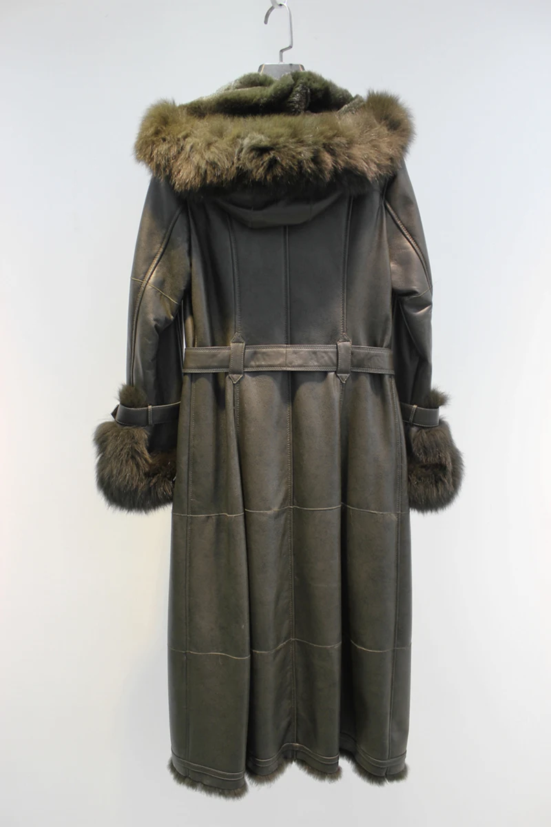 Распродажа, Женское зимнее роскошное пальто с воротником из лисьего меха и подкладкой из овечьей шерсти с капюшоном