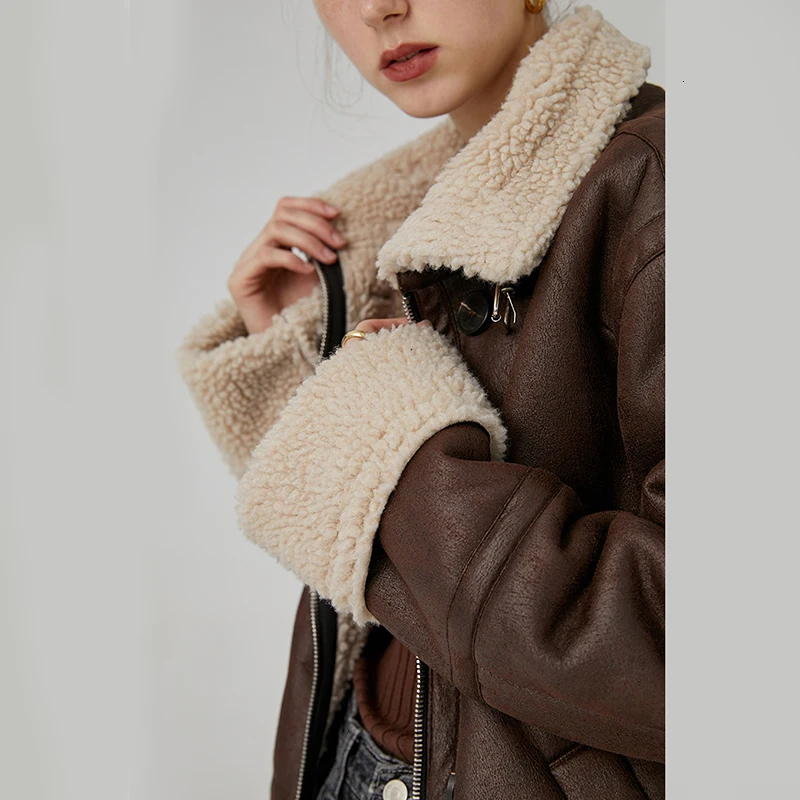 [EAM] Свободная куртка из искусственной кожи и овечьей шерсти большого размера, новинка, Женское пальто с воротником-стойкой и длинным рукавом, модное осенне-зимнее 1K2671