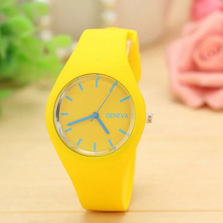 Casual simple style Jelly quartz-watch Silicone Strap ladies bracelet watch Perfect Gift watches for women Relojes hombre 2021