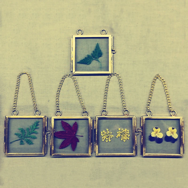 

Brass Copper Mini Hanging Vintage Shabby Chic Photo Frame Picture Clip Decor