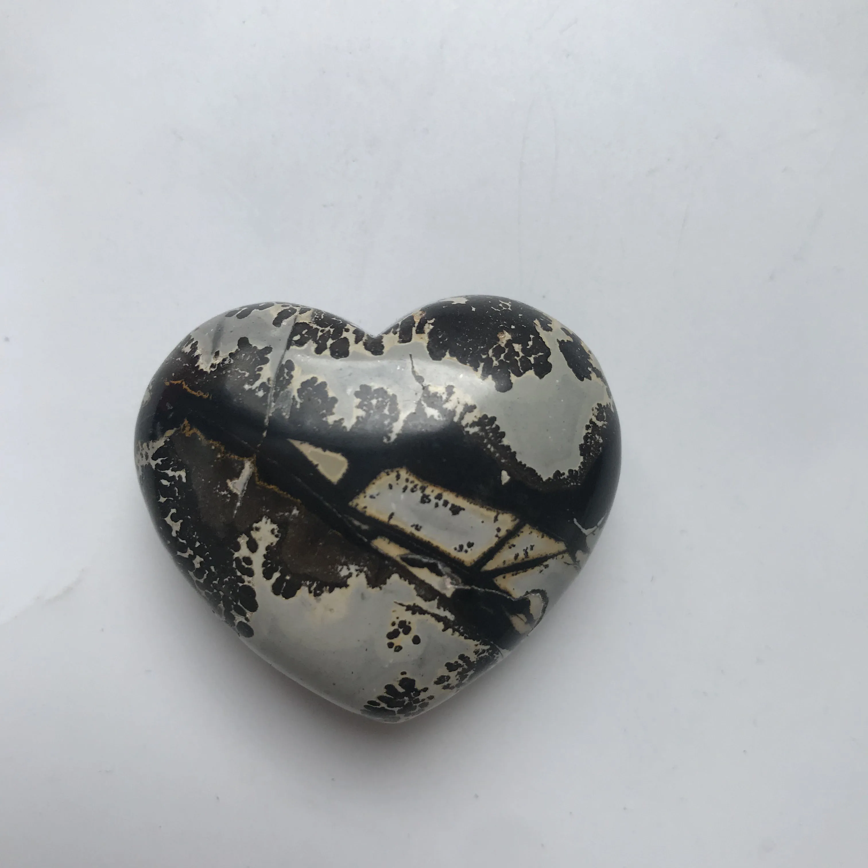 

The Only One Heart Shape Stone Hand Crafted & Polished For Gift &Home Decor WT
