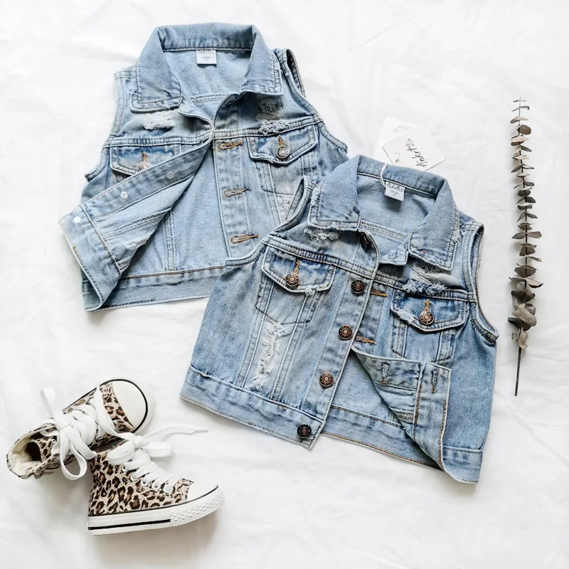 11368152378_1394546694