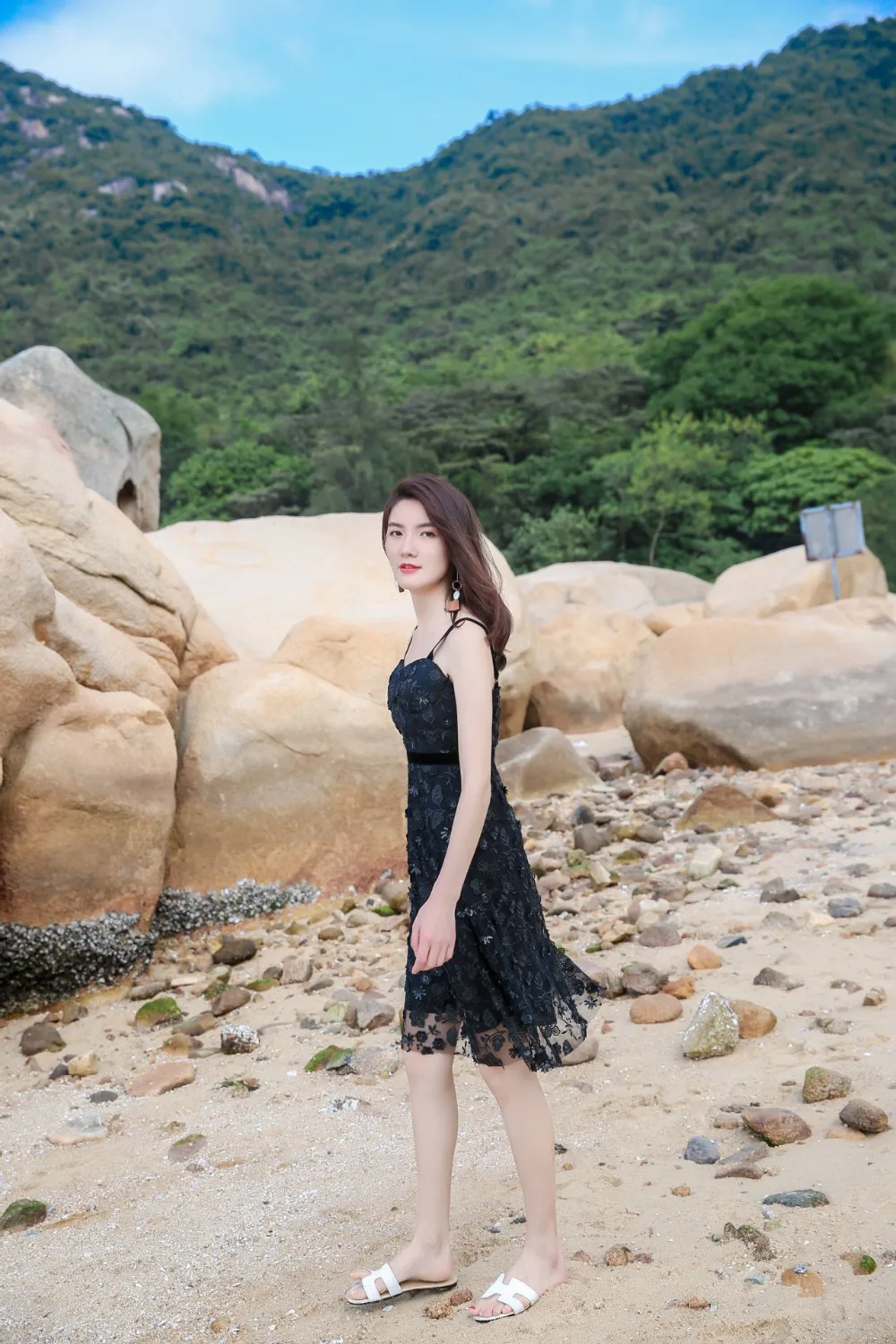 8884346973_1401310685