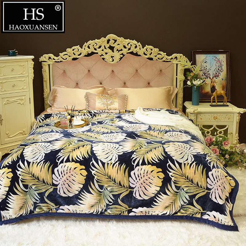 

Super Soft Summer Thin Cloudy Blanket Leaves Pattern Lightweight Cozy Breathable Throw Blankets All Season for Couch Sofa Bed