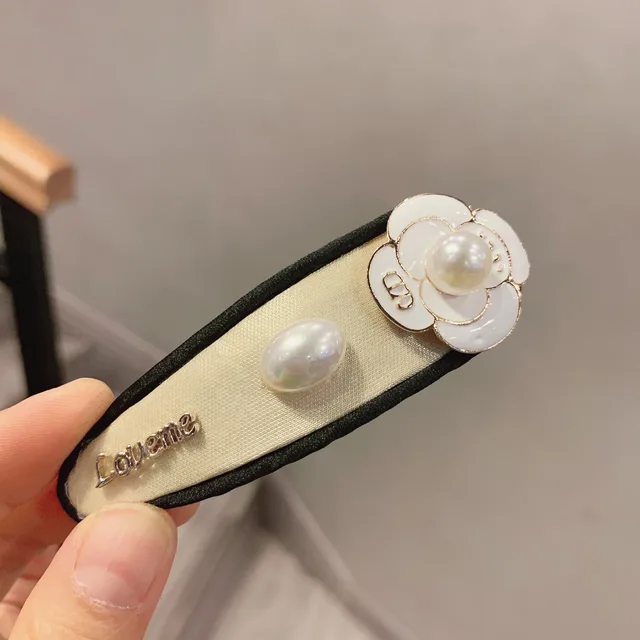 Adult Women Camellia Pearl Barrettes Hairpins Hair Clips Fashion Korean Lady Girl Head Wear Accessories-AS-W20 Milky White