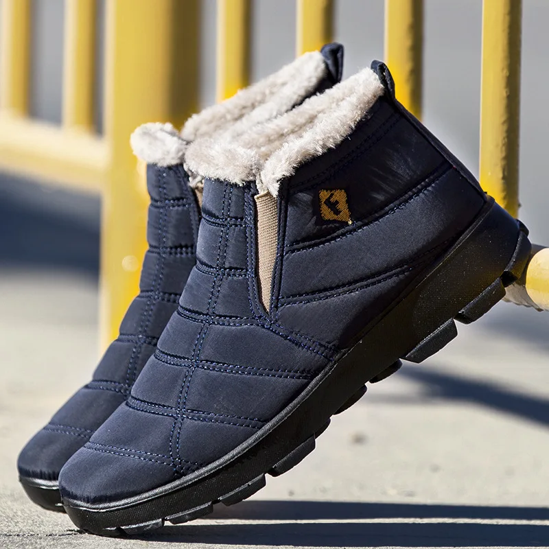 

Men Snow Boots Fashion Slip on Lightweight Men Ankle Boots Winter New Keeping Warm Waterproof Flat Men Boots