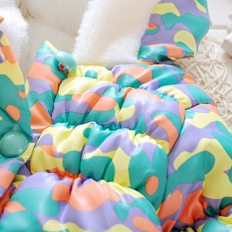 7311562863_346669714