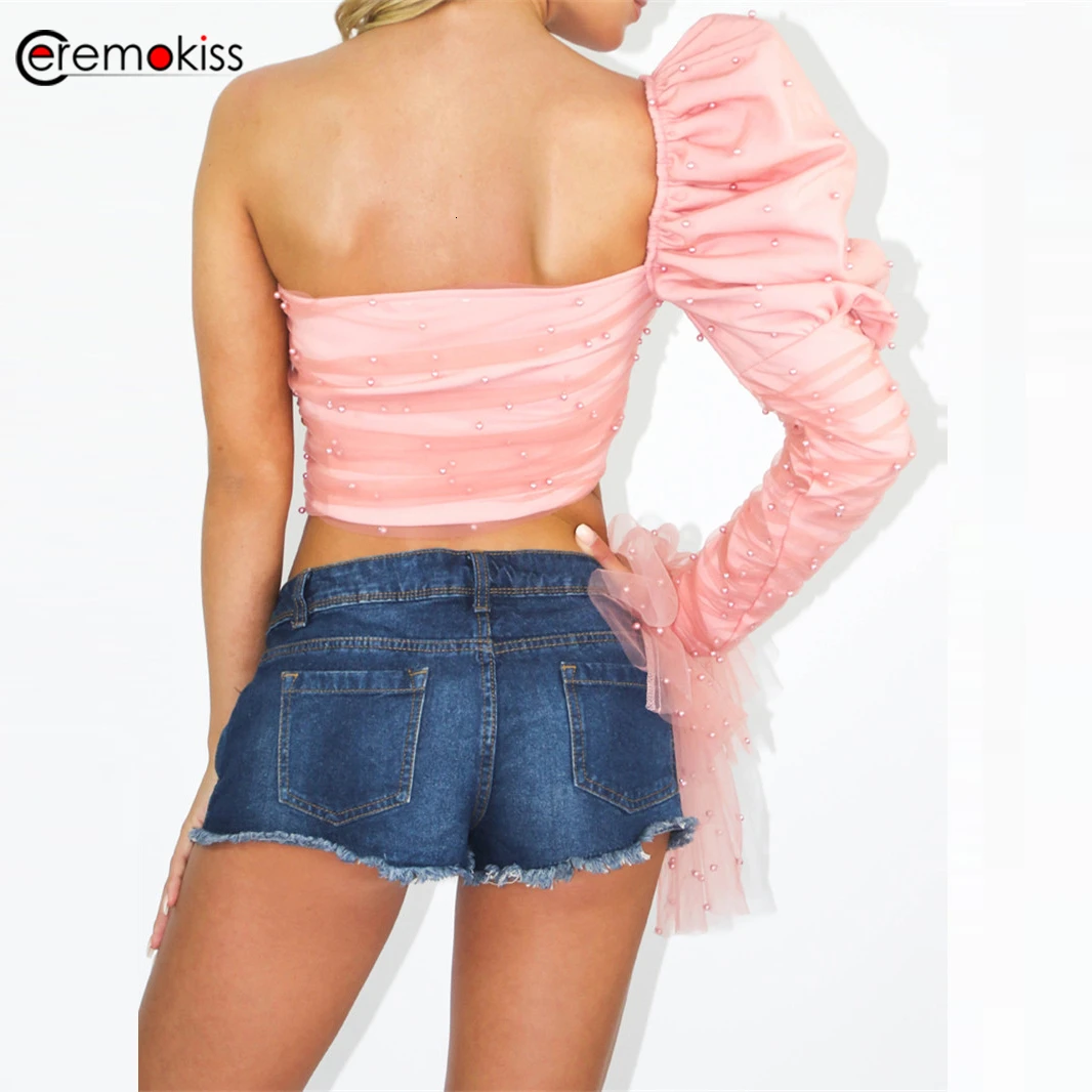 Billig Ceremokiss Sexy Blusen Frauen Crop Top Perle Puff Hülse Eine Schulter Geraffte Mesh Rosa Kurze Shirts Promi Party Tops Blusas