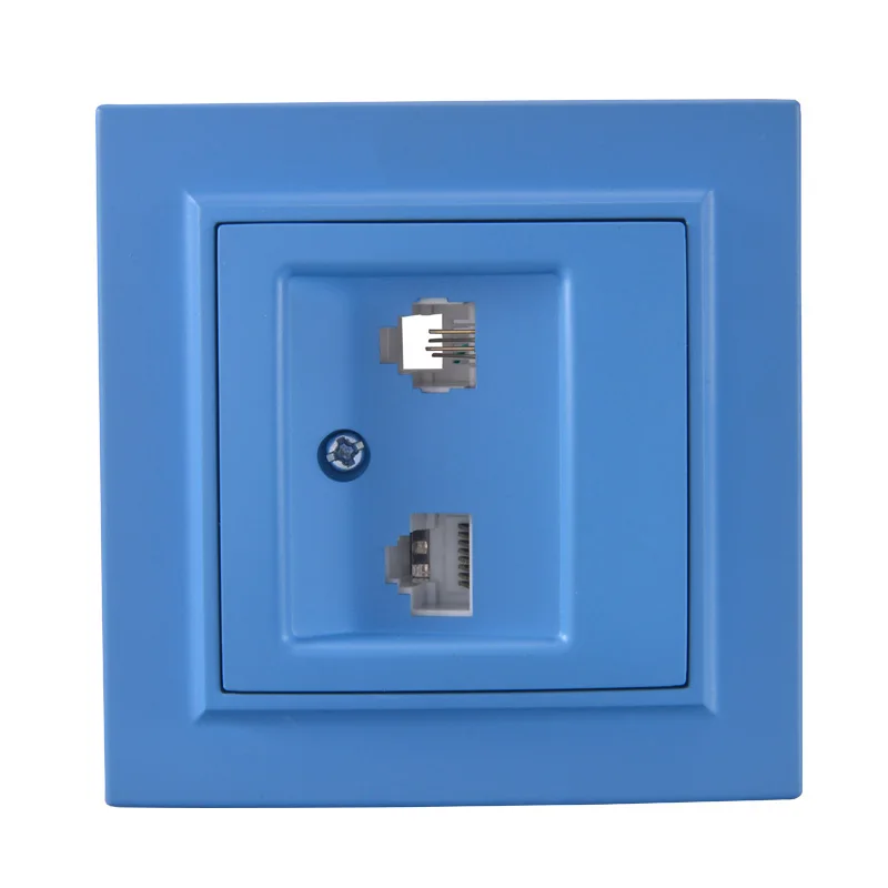 天蓝色电话加电脑正面