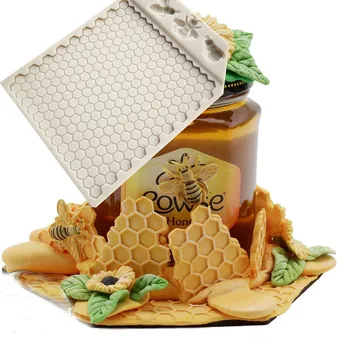

Dearfod Honeycomb Texture Silicone Fondant Mold Bee Chocolate Fudge Biscuit Cake Lace Decoration Tool DBS-159