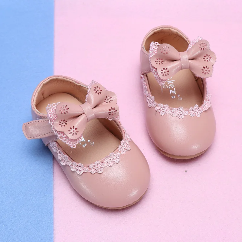 2018 новый стиль обувь для малышей кожаная маленьких девочек Цветочная вечерняя