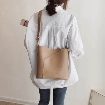 

Big bag female 2020 new large-capacity female bag messenger bag mother and daughter fashion retro shoulder bag