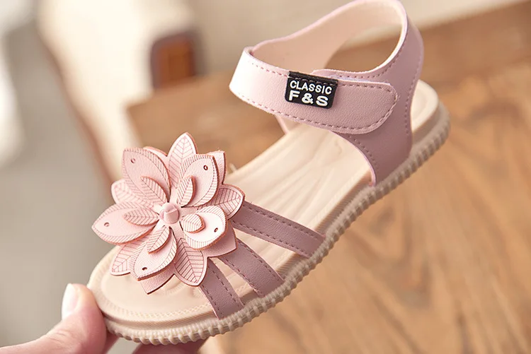 JGSHOWKITO Girls Sandals Fashion Brand Soft Kids Beach Sandals With Flowers Sweet Princess Children Floral Sandals High Quality