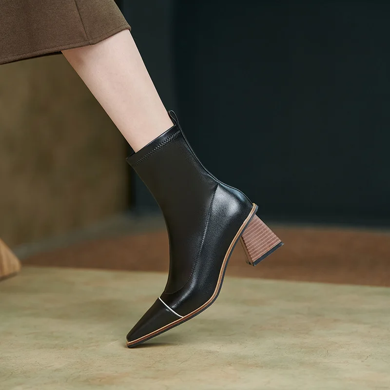 2021 Fashion Women Boots Genuine Leather Knee High Boots Women Low Heel Round Toe Boots Women Autumn Winter Shoes Black White