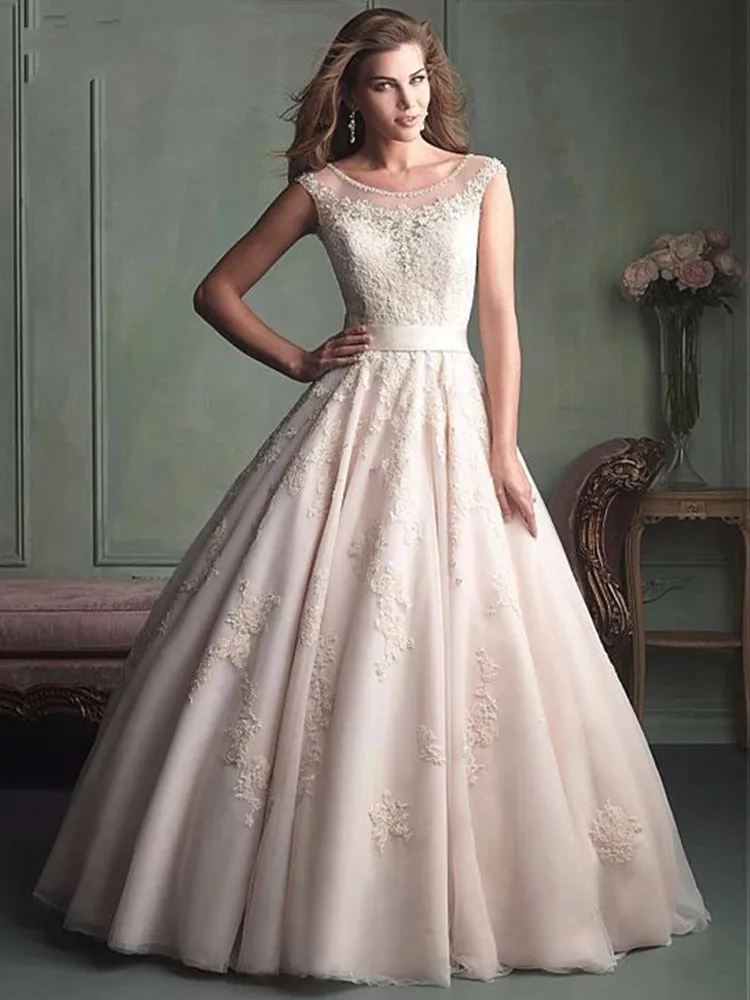 Beautiful Flexible Pipe A Line Round Neckline Natural Waist Wedding Dress And Applique Lace Beaded KL986 | Свадьбы и торжества