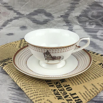 

Ceramic Coffee Cup European Teacup Porcelain Creative Fashion Porcelain Coffee Cup Tea Cup and Saucer Set Drinkware J