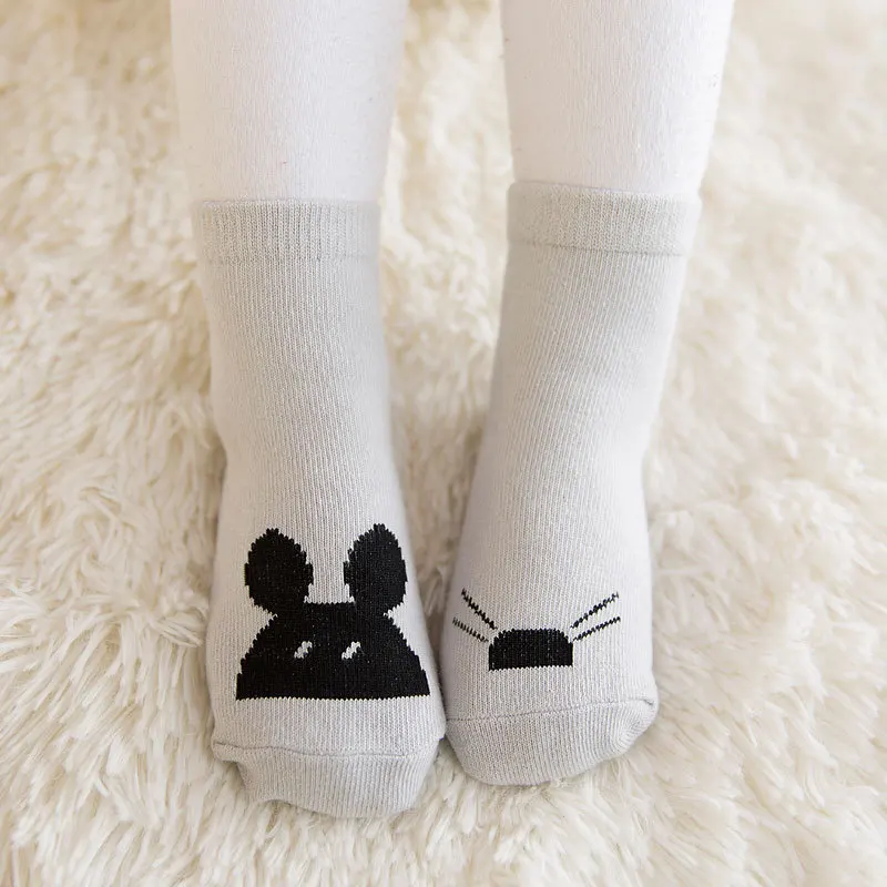 1 пара От 0 до 4 лет детских носков с рисунками животных Нескользящие весенне-осенние детские носки для мальчиков и девочек с резиновой подошвой, нескользящие носки-Тапочки - Цвет: 13
