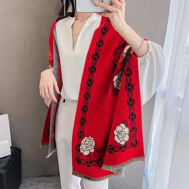 

2020 autumn/winter scarf whom huai scarf jacquard spell color tassel thickening shawl collar female celebrities