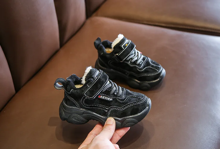 2019Top quality Winter 1 to 5 year old plush warm baby sports shoes boys girls casual shoes outdoor cotton shoes kids sneakers