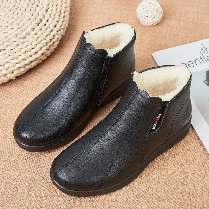 Botines impermeables de felpa para mujer, zapatos de Trekking para invierno, botas de nieve negras, zapatos de cuero para mujer 2021
