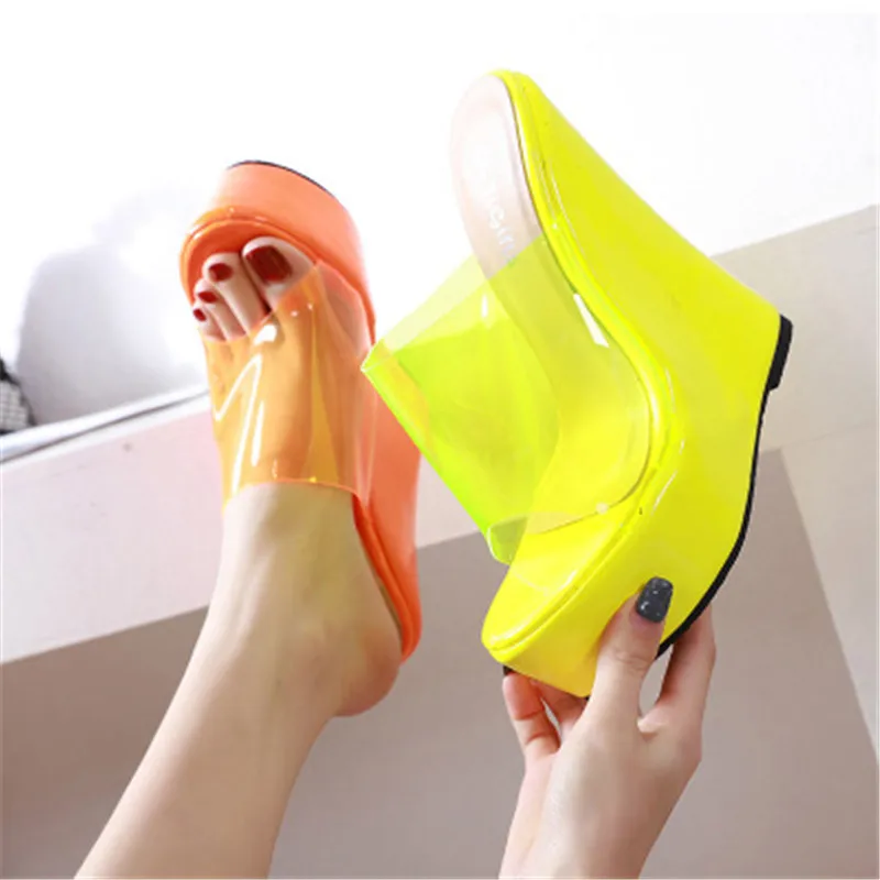 

2020 Fashion Transparent Wedges Waterproof Platform Women's Slippers High Heels Women Sandals Slip Ons Beach Casual Ladies Shoes