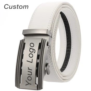Cintura da uomo in pelle bianca personalizzata Business Nome inciso personalizzato Logo Accessori con fibbia automatica da uomo Regali per cintura